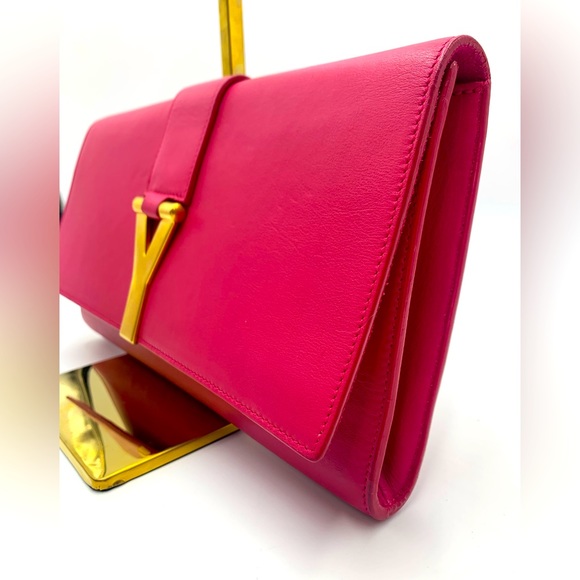 Auth Yves Saint Laurent Fuschia Clutch with Classic Gold Y Luxury Designer Mint - Picture 3 of 10